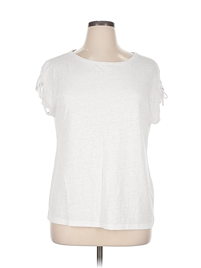 Click to view more detailed imagery on our partner's website Pre-owned Talbots Short Sleeve T-shirt In White