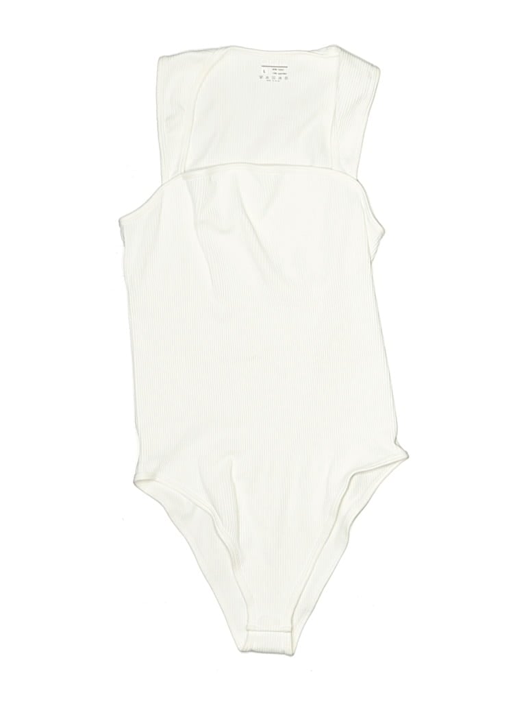Pre-owned Oqq Bodysuit In White
