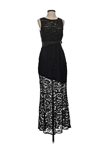 Monique Lhuillier Cocktail Dress (view 1)