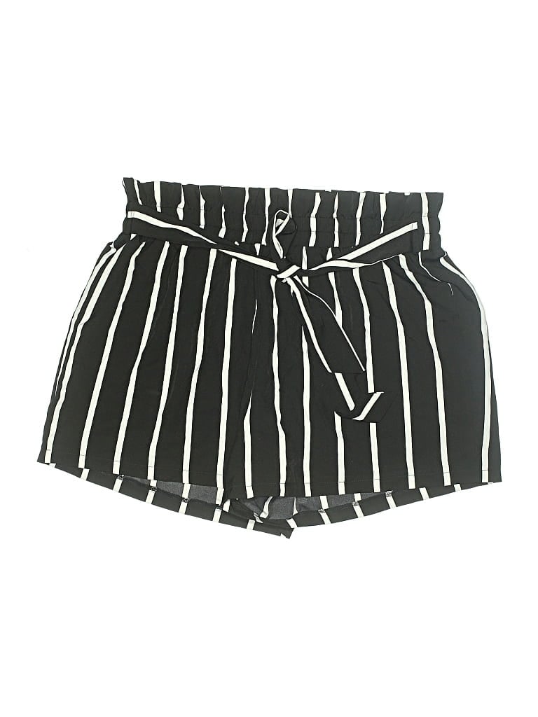 Pre-owned Shein Curve Shorts In Black