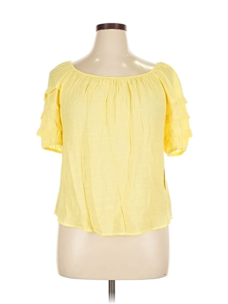 Lily Star Short Sleeve Blouse In Yellow