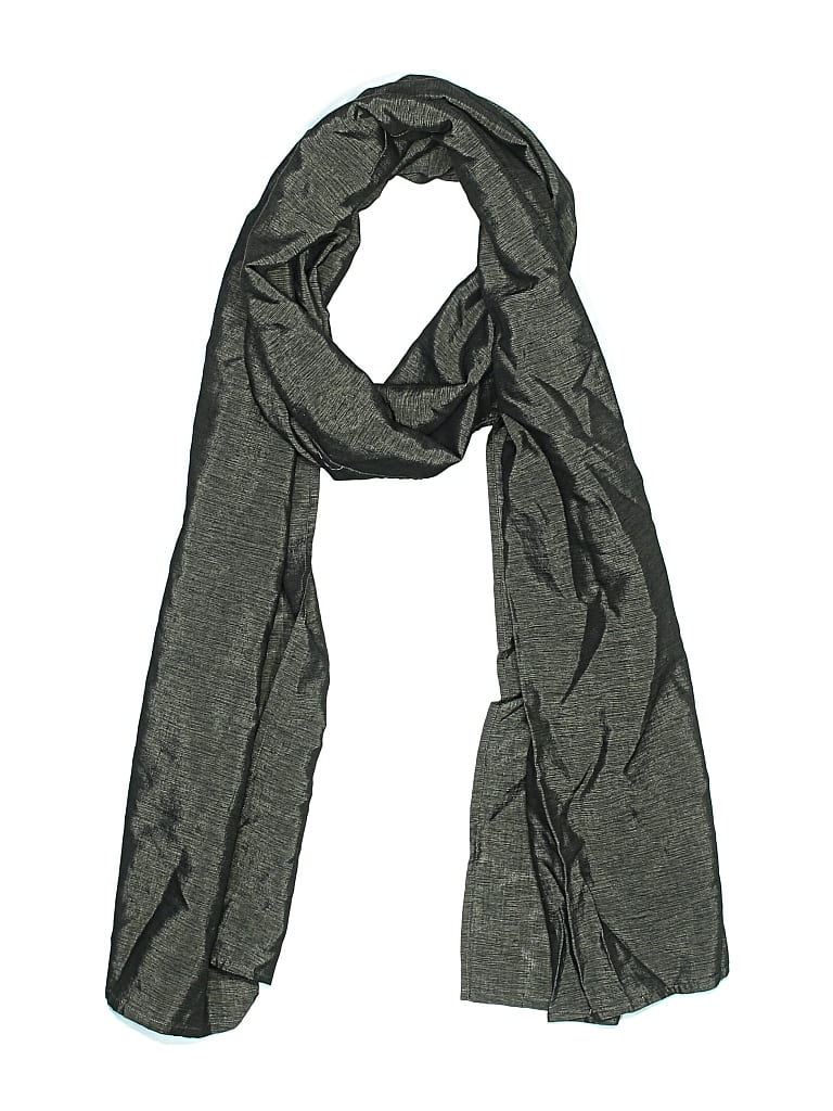 UNBRANDED Pre-owned Scarf In Gray