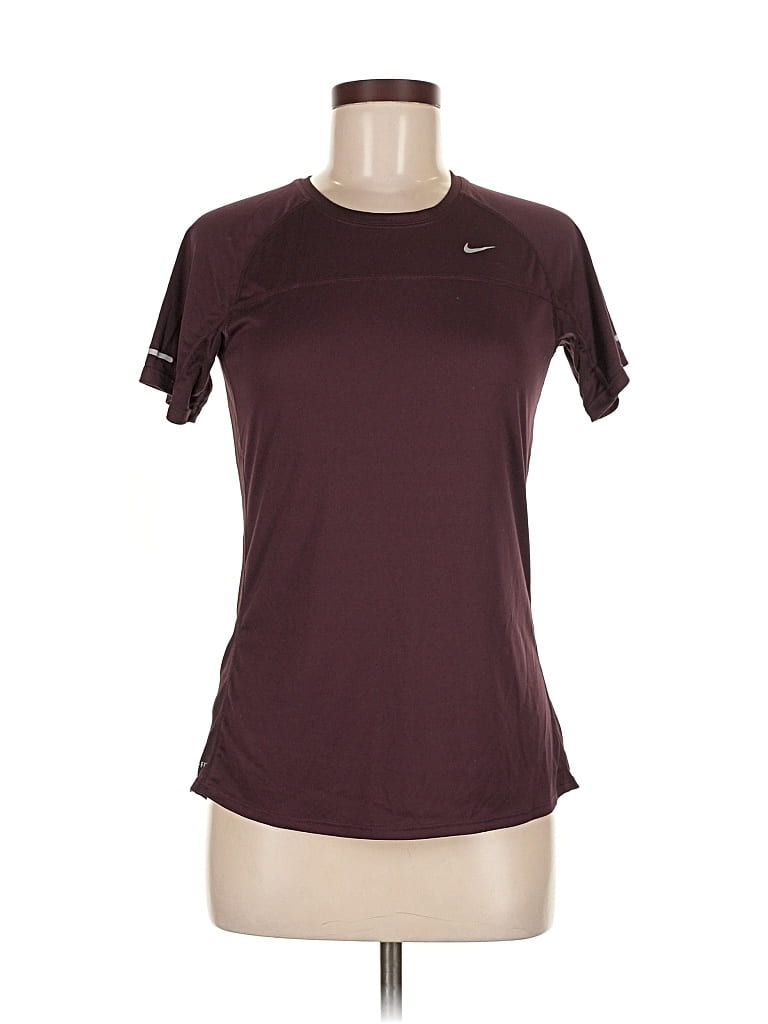 Pre-owned Nike Active T-shirt In Burgundy