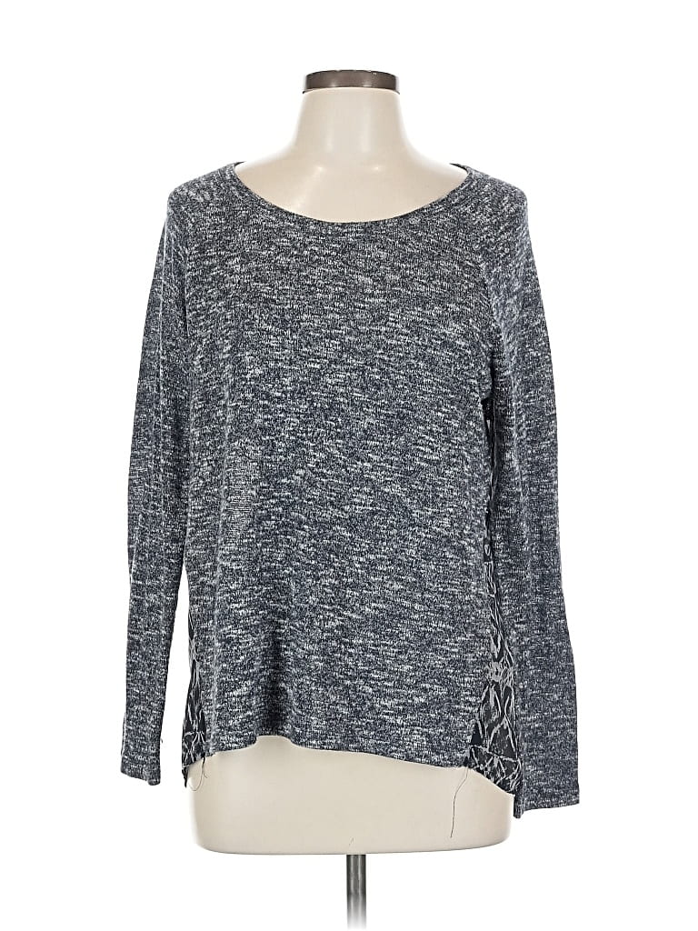 Pre-owned Relativity Long Sleeve Top Gray Boatneck Tops