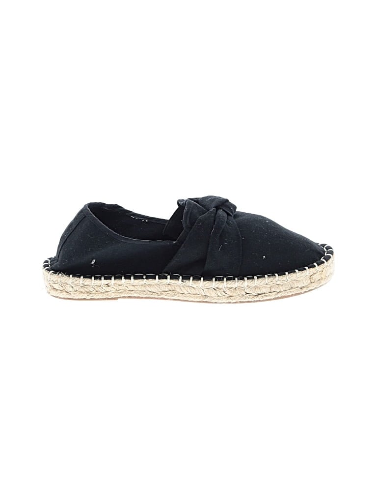 Pre-owned Esmara Flats In Black