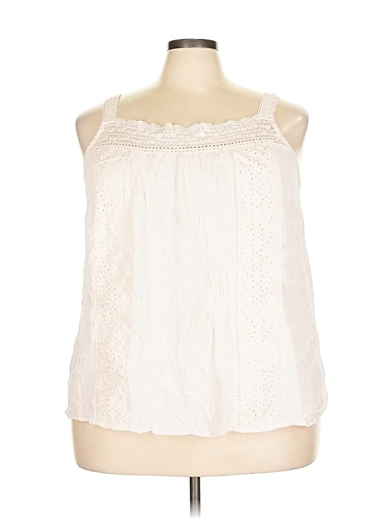 Pre-owned Torrid Sleeveless Blouse In White