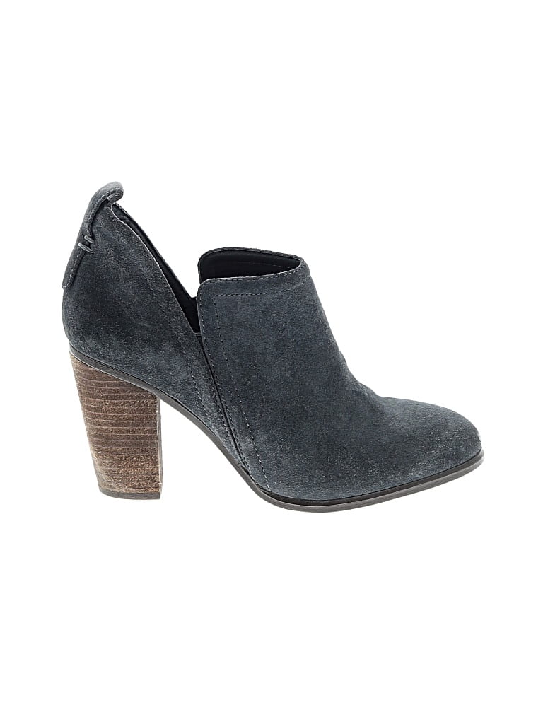 Pre-owned Vince Camuto Ankle Boots In Gray
