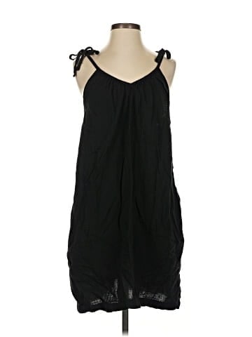 Old Navy Cocktail Dress (view 1)