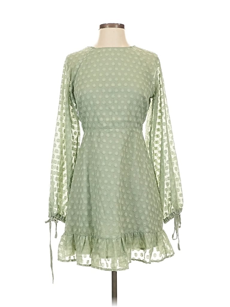 Pre-owned Le Lis Casual Dress In Green