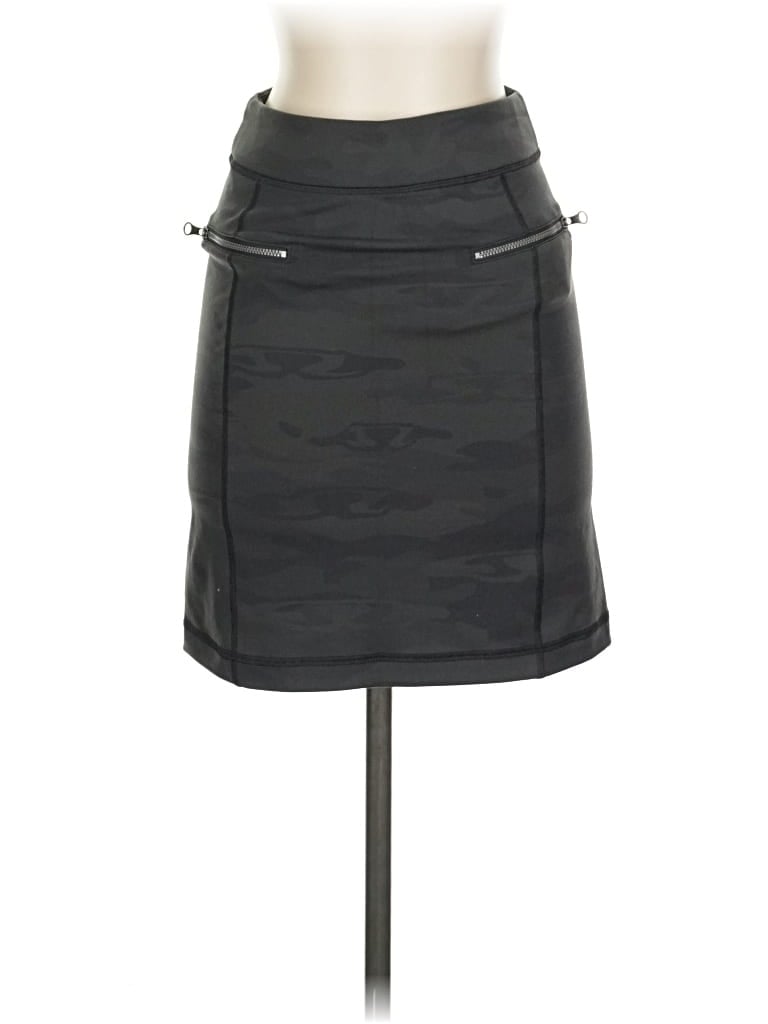 Pre-owned Lululemon Athletica Casual Skirt In Gray