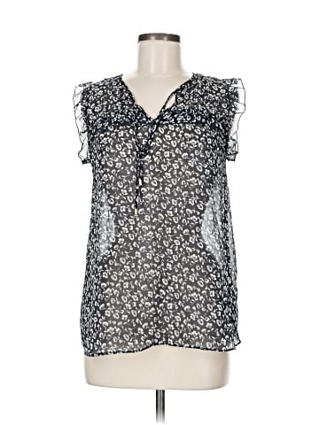 F&F Clothing Sleeveless Blouse (view 1)