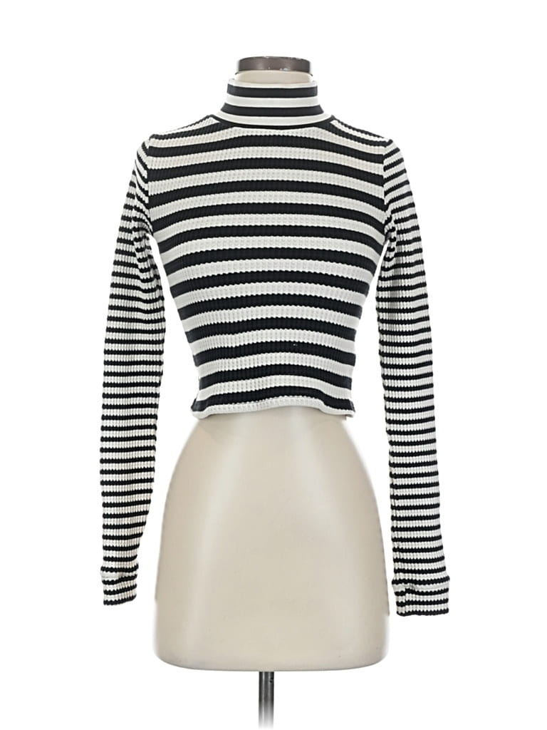 AERIE Pre-owned Turtleneck Sweater In Silver