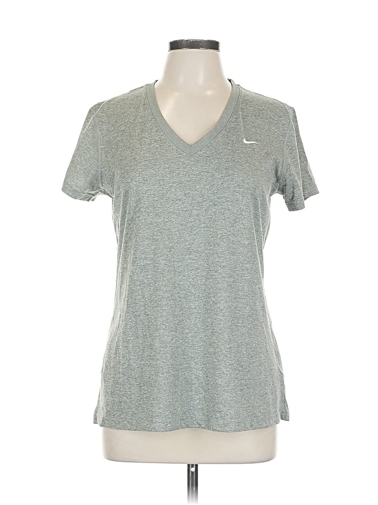 Pre-owned Nike Active T-shirt In Gray
