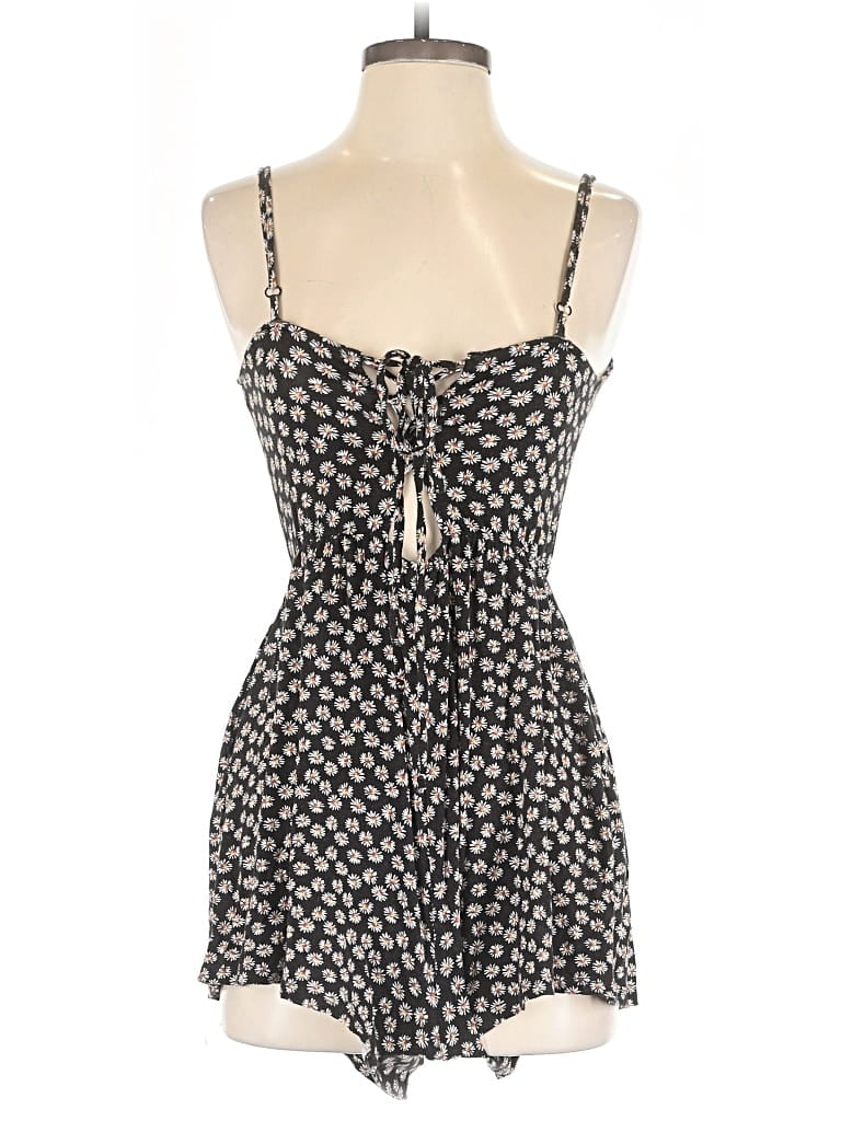 Pre-owned Sky And Sparrow Romper In Black