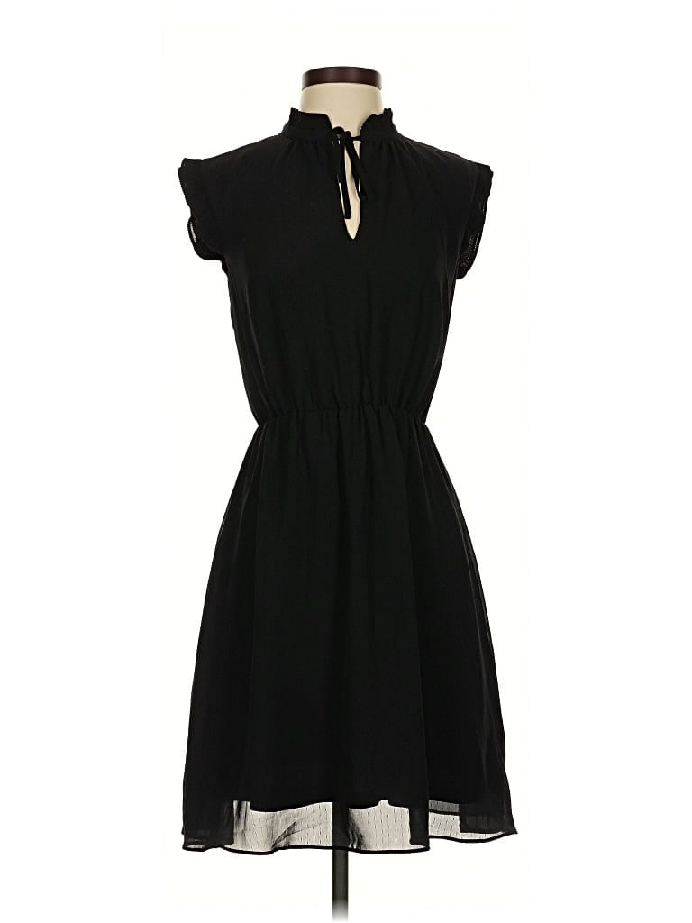 Pre-owned H&m Casual Dress In Black