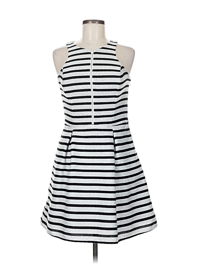 Pre-owned Express Casual Dress In White