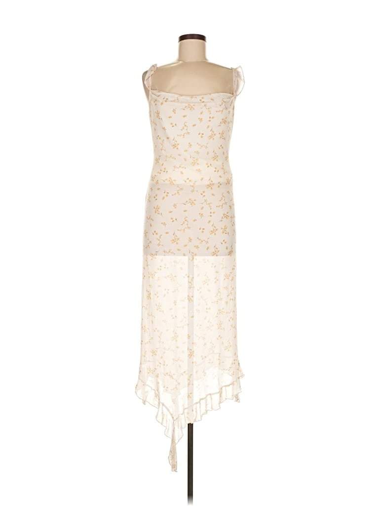 Click to view more detailed imagery on our partner's website Pre-owned Kirious Cocktail Dress In White