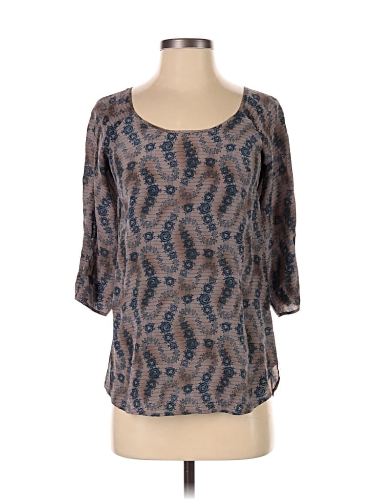 Pre-owned Silence And Noise 3/4 Sleeve Silk Top Gray Scoop Neck Tops