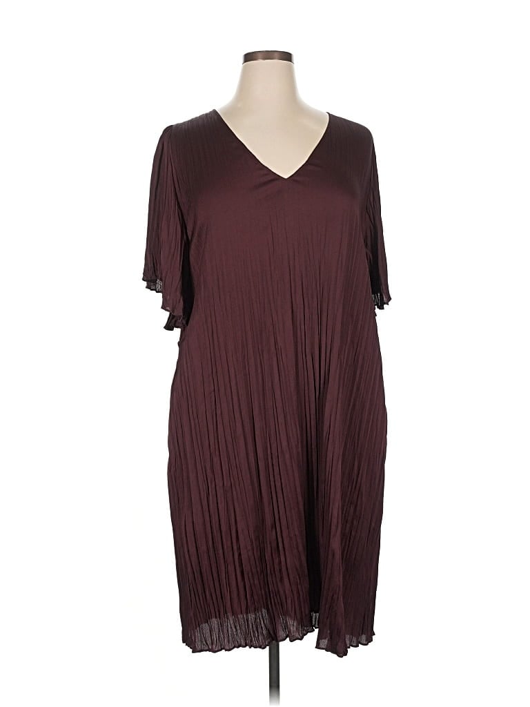 Pre-owned Vince Casual Dress In Burgundy