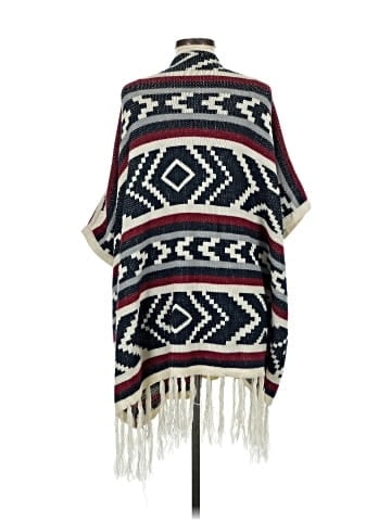 Do Everything in Love Poncho (view 2)