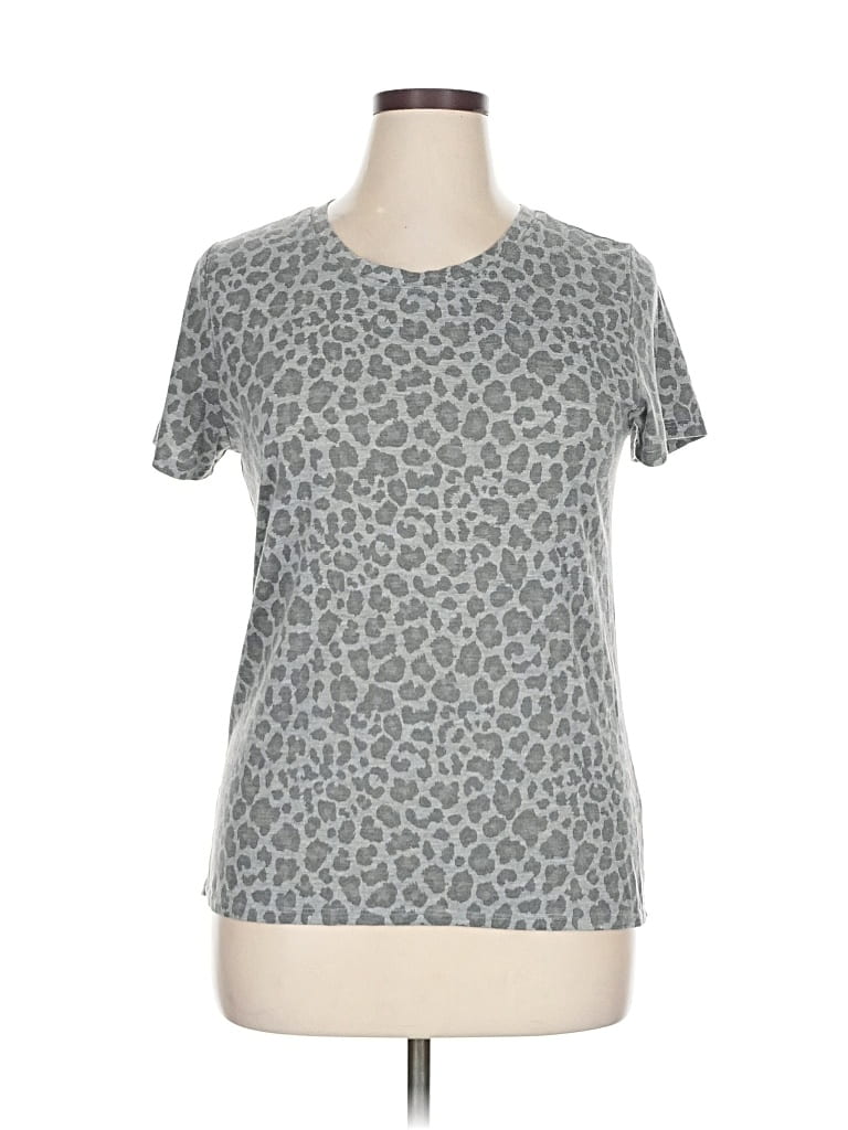 Pre-owned Zoe+liv Short Sleeve Top Gray Animal Print Pattern Crew Neck Tops