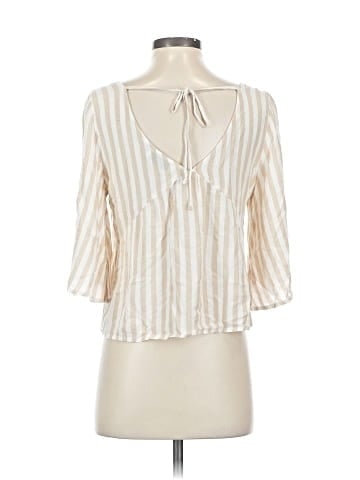 Hollister 3/4 Sleeve Blouse (view 2)