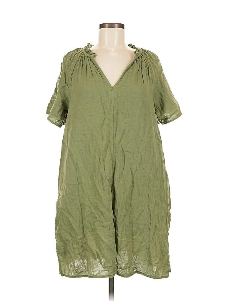 Pre-owned Old Navy Casual Dress In Green