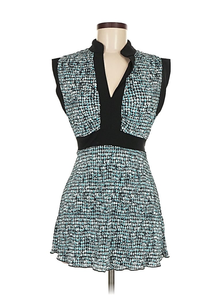 Pre-owned Dressbarn Sleeveless Top In Blue