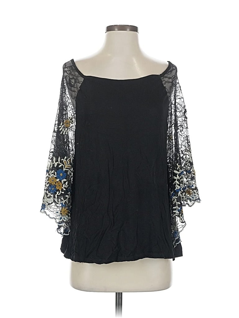 Pre-owned Akemi + Kin 3/4 Sleeve Blouse In Black
