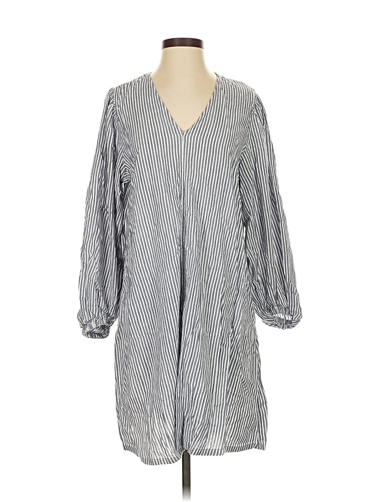 Pre-owned H&m Casual Dress In Gray