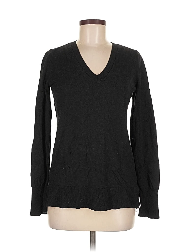 Click to view more detailed imagery on our partner's website Pre-owned Banana Republic Wool Sweater In Black