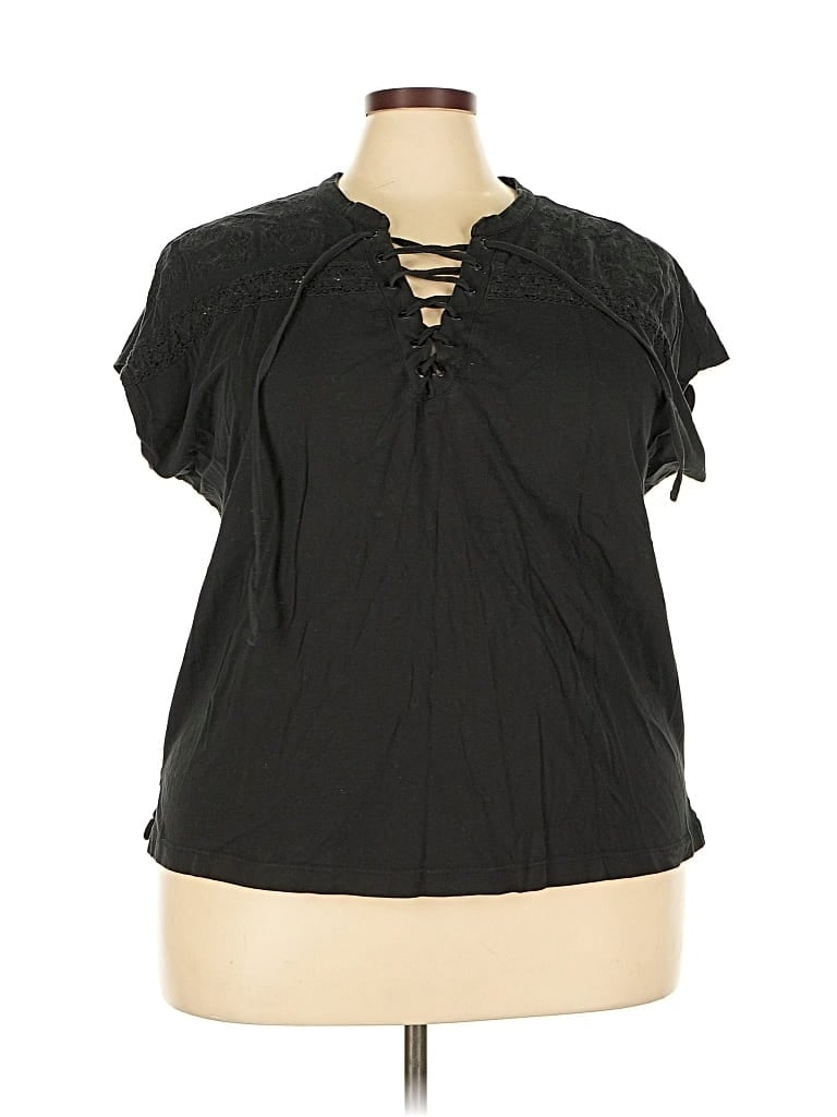 Pre-owned Torrid Short Sleeve Blouse In Black