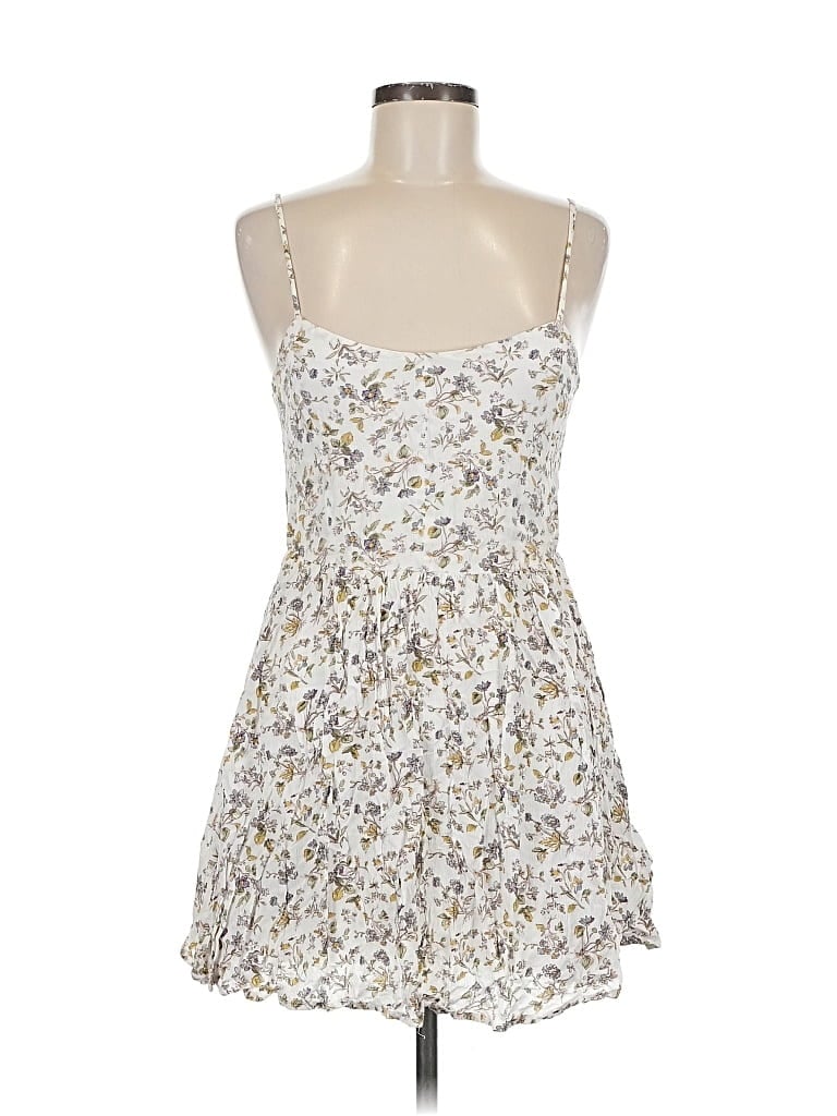 Pre-owned Lucca Couture Casual Dress In White