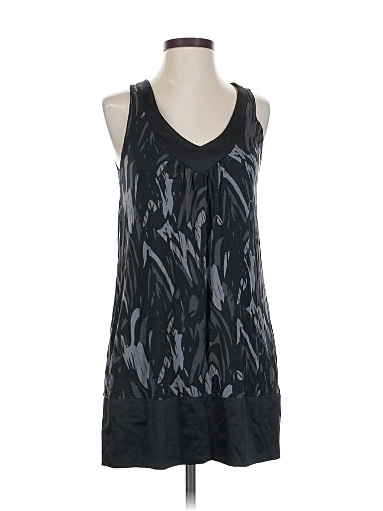 Pre-owned Express Sleeveless Blouse In Black
