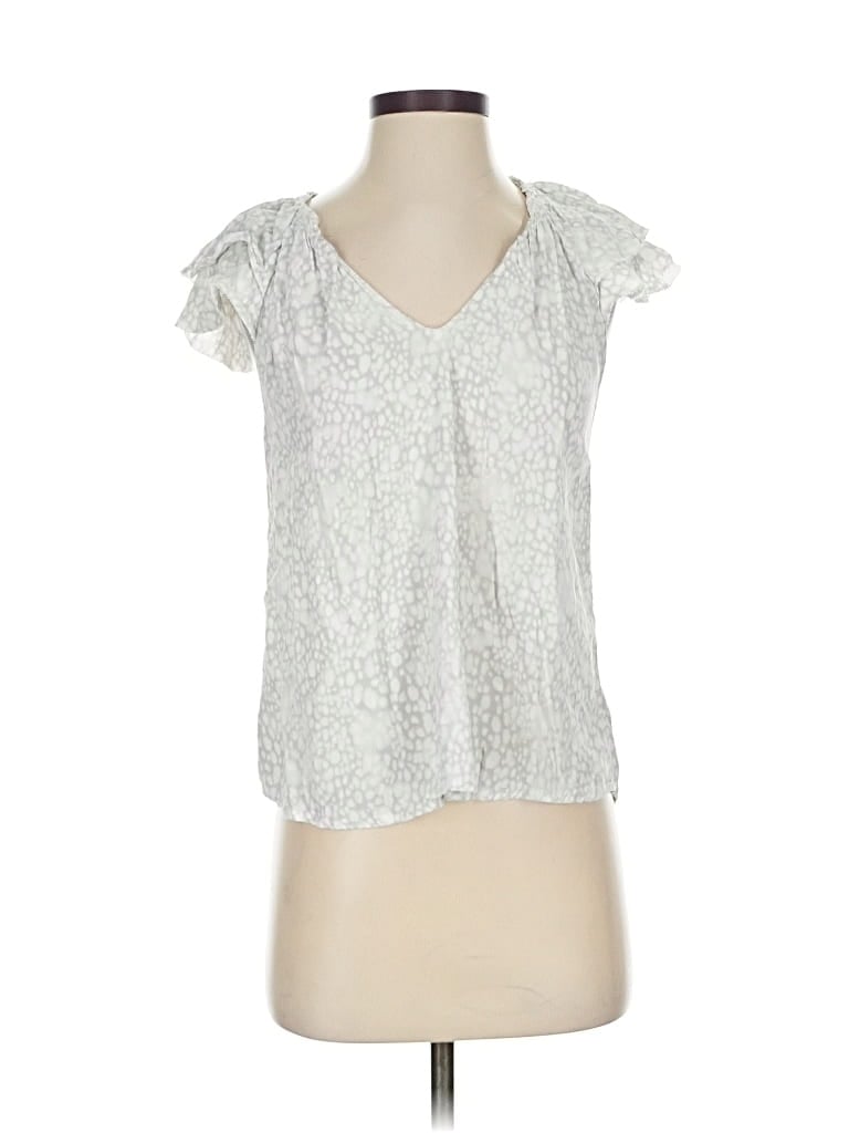Click to view more detailed imagery on our partner's website Pre-owned A New Day Sleeveless T-shirt In Silver