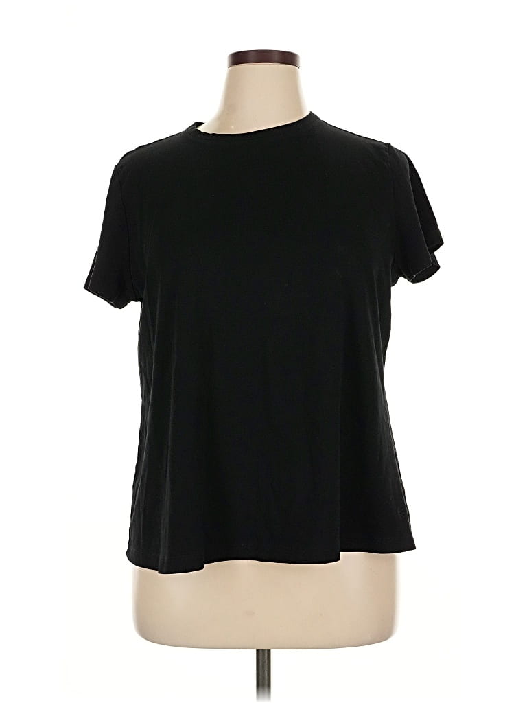 Click to view more detailed imagery on our partner's website Pre-owned Isaac Mizrahi Live Short Sleeve T-shirt In Black