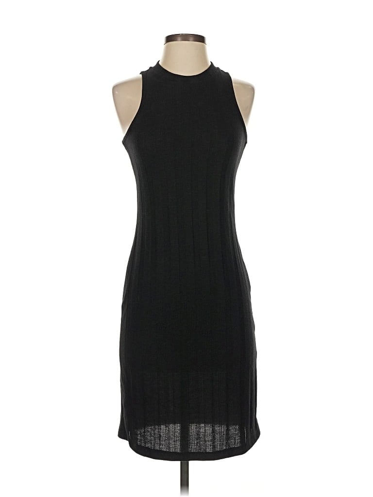 Click to view more detailed imagery on our partner's website Pre-owned Splendid Cocktail Dress In Black