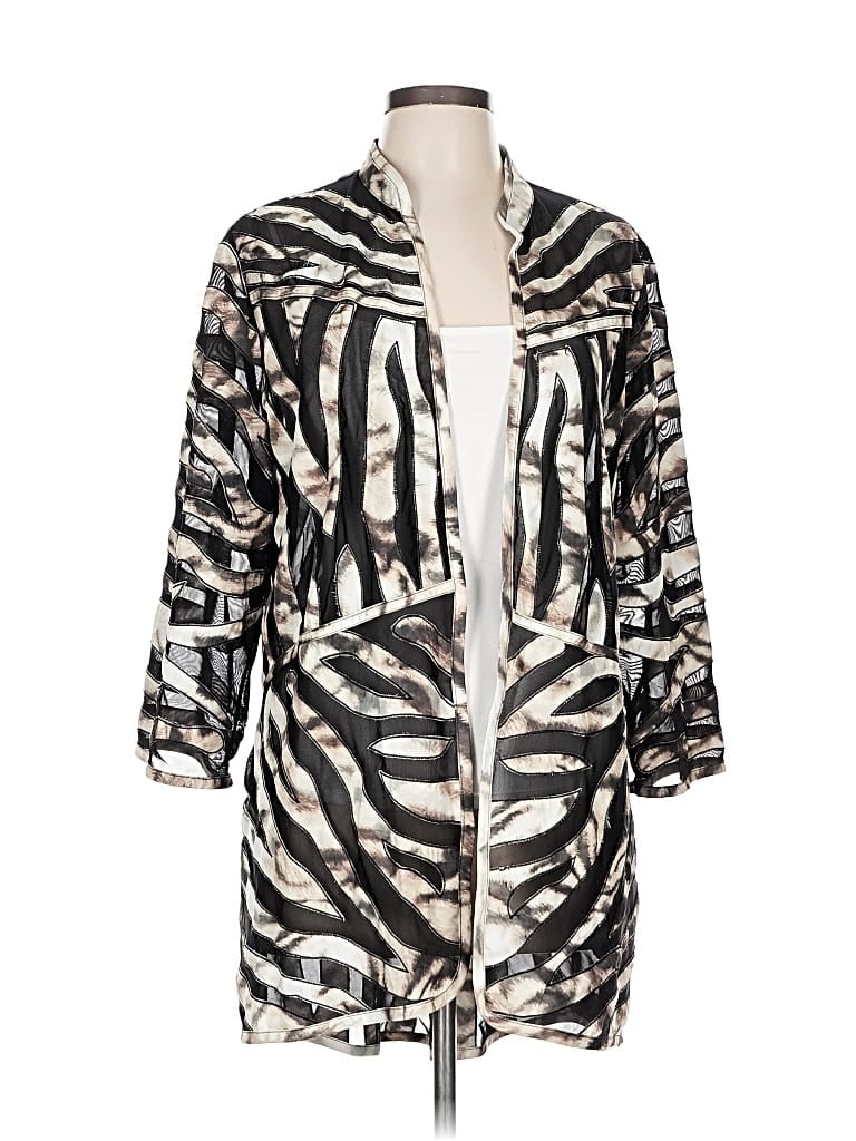 Pre-owned Travelers By Chico's Jacket In White