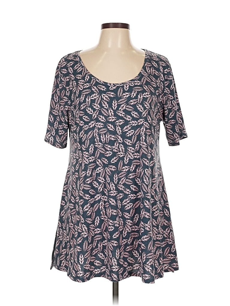 Pre-owned Lularoe Short Sleeve T-shirt In Blue