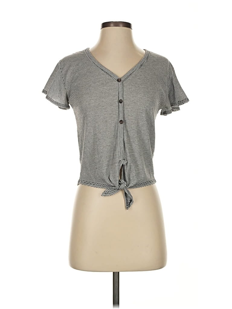 Pre-owned Caution To The Wind Short Sleeve Top Gray Stripes Pattern Keyhole Neckline Tops