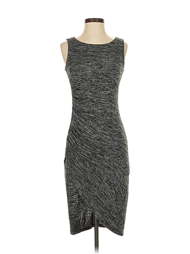 Click to view more detailed imagery on our partner's website Pre-owned Bar Iii Casual Dress In Gray