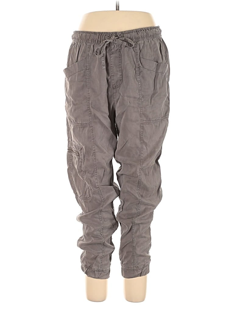 Click to view more detailed imagery on our partner's website Pre-owned Nicole Miller Cargo Pants In Gray