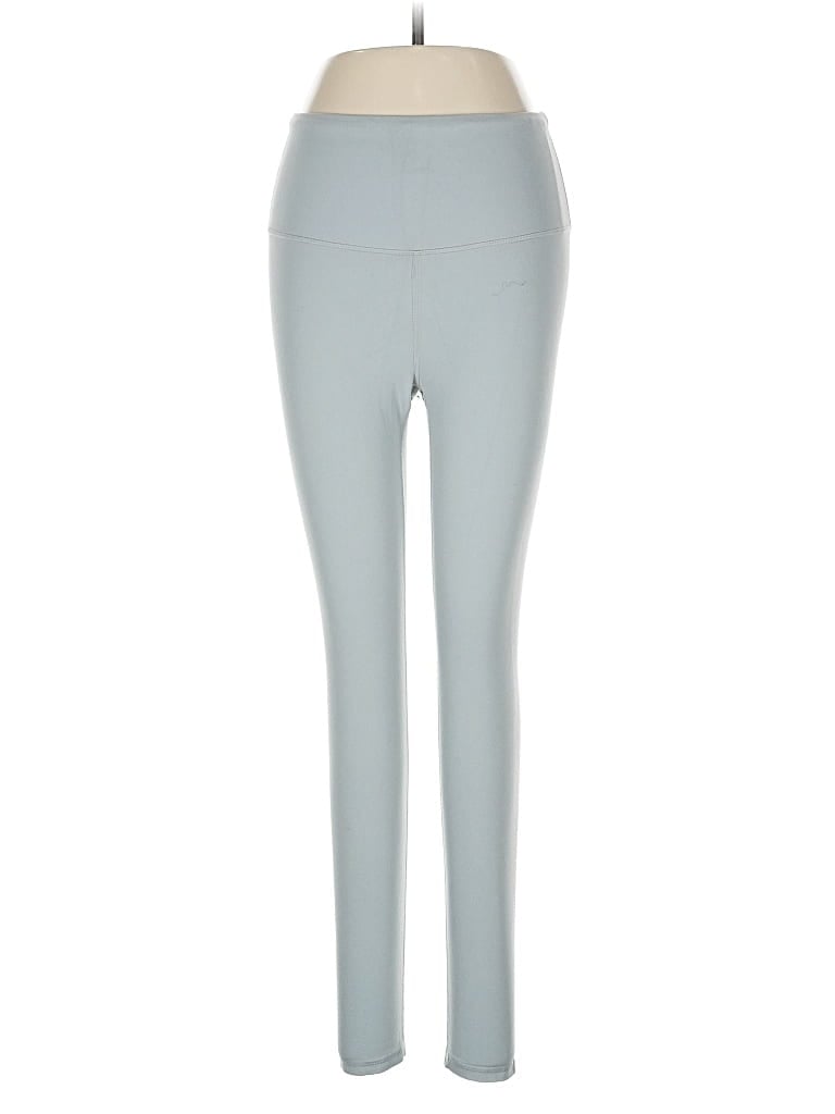 Click to view more detailed imagery on our partner's website Pre-owned Prana Active Pants In Gray