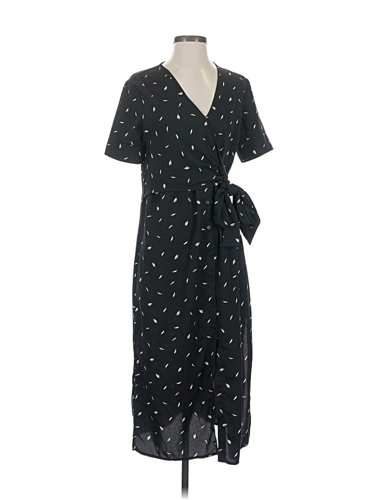 Click to view more detailed imagery on our partner's website Pre-owned Lush Casual Dress In Black