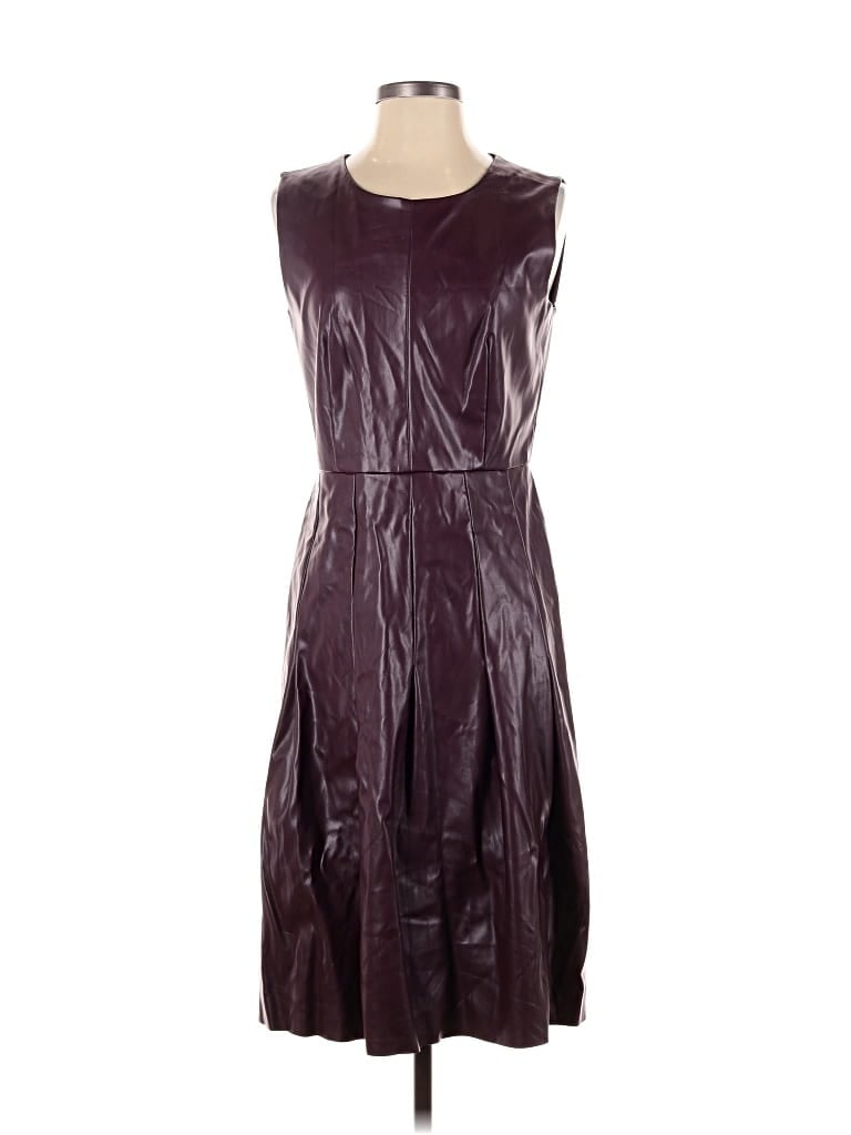 Click to view more detailed imagery on our partner's website Pre-owned Liz Claiborne Casual Dress In Burgundy