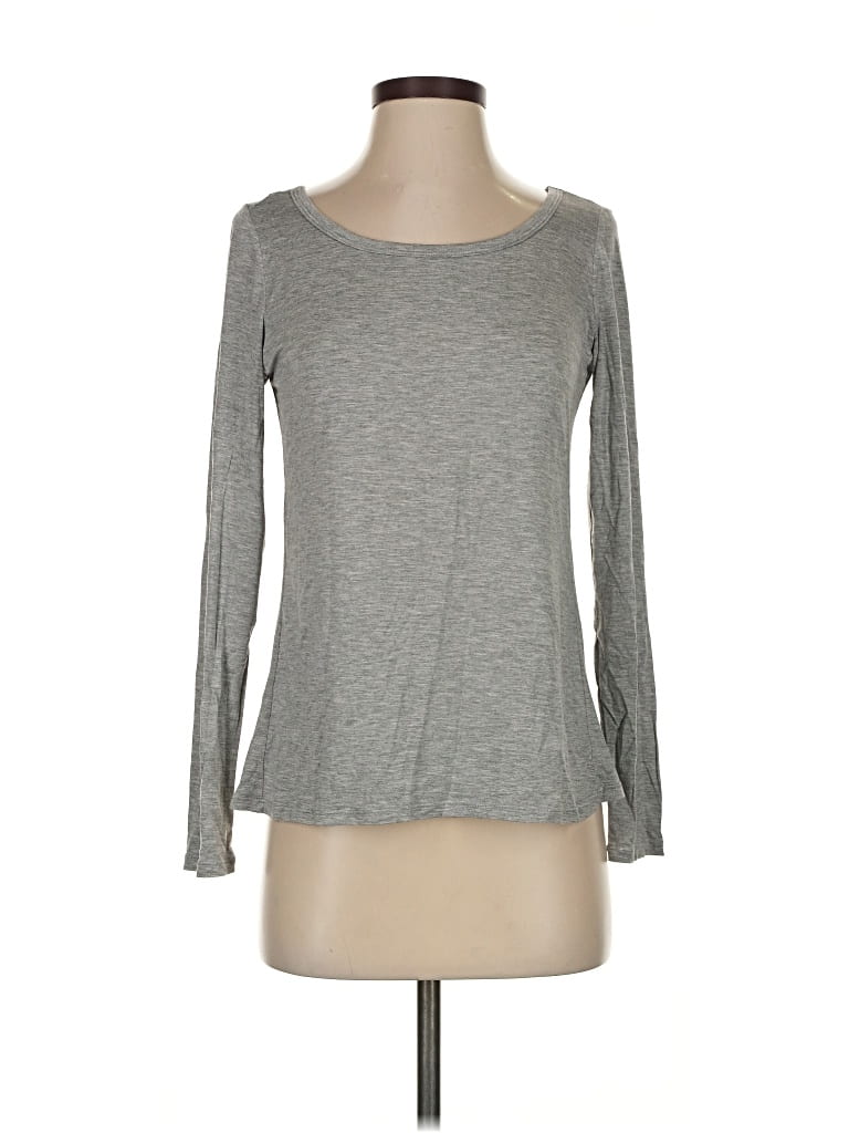 Click to view more detailed imagery on our partner's website Pre-owned Electric Yoga Long Sleeve T-shirt In Gray