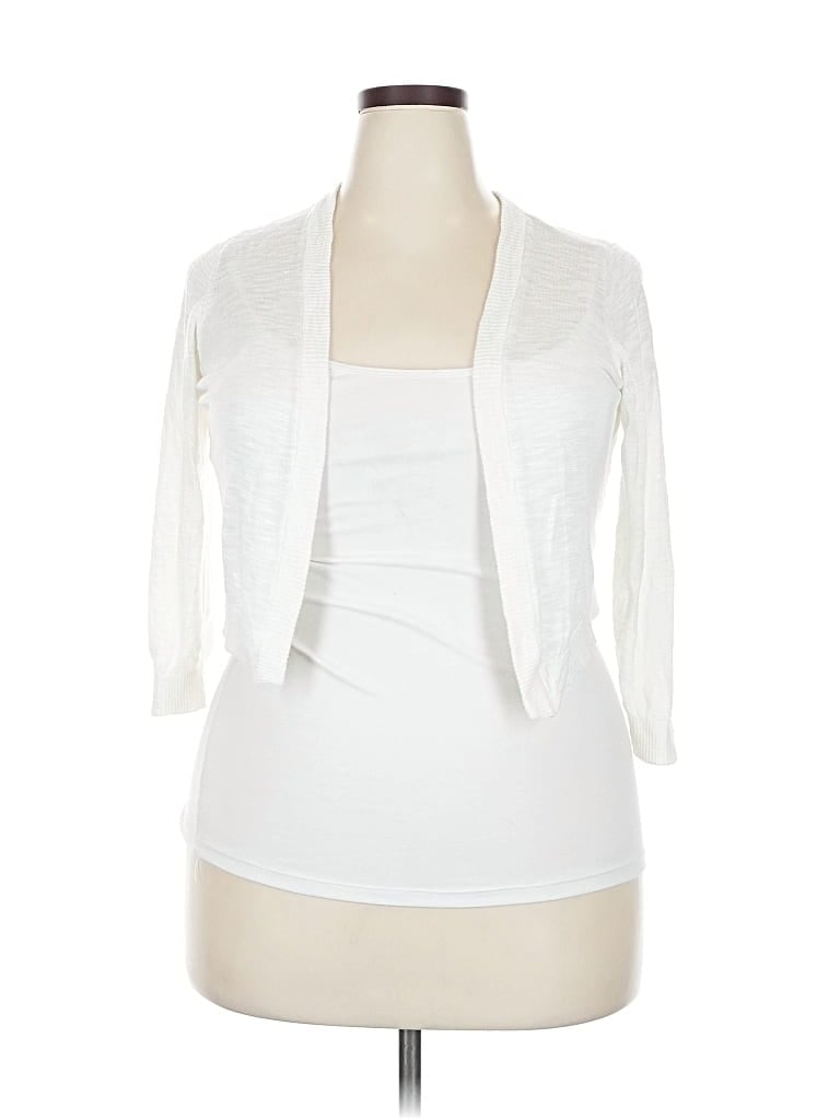 Pre-owned Torrid Cardigan Sweater In White