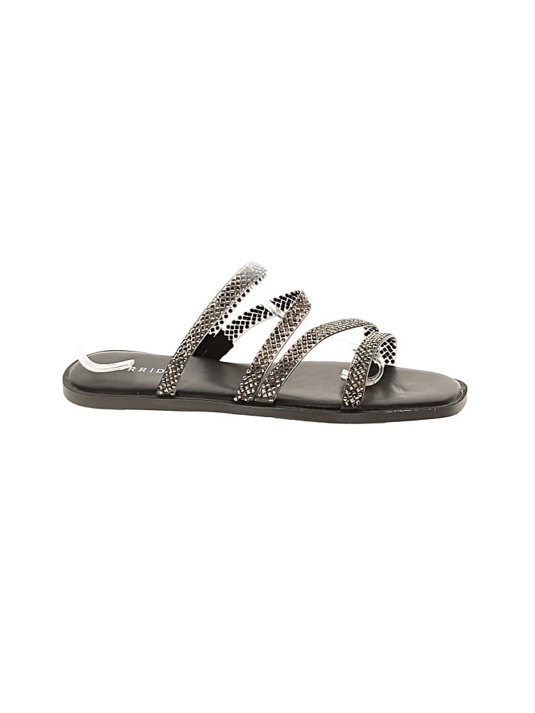 Pre-owned Torrid Sandals In Black