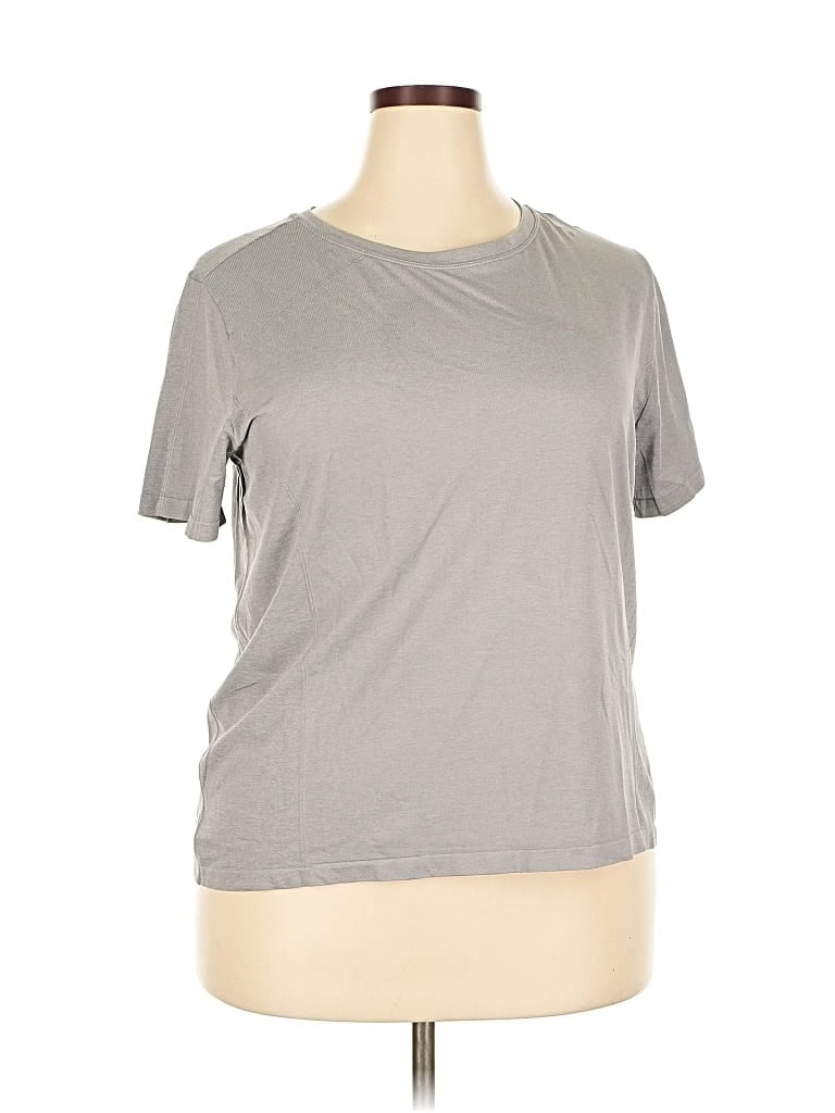 Fabletics Active T-shirt In Gray