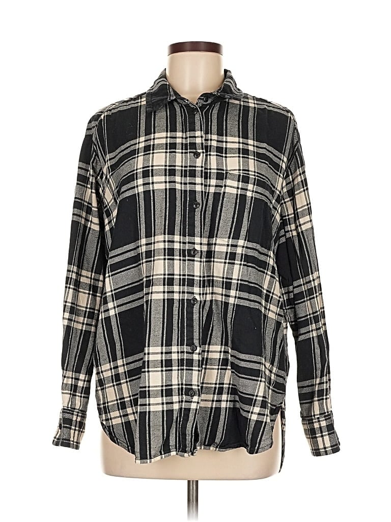 Click to view more detailed imagery on our partner's website Pre-owned Gap Long Sleeve Button Down Shirt In Black
